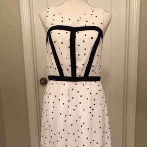 Kensie Knee Length Dress Size Medium